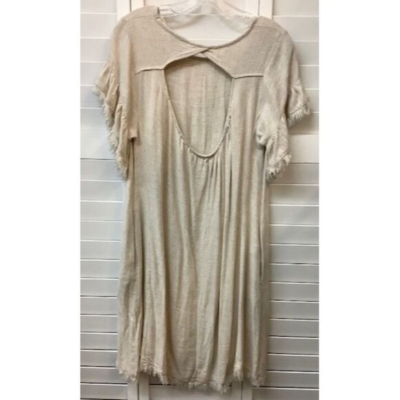 Umgee Womens Beige Textured Tunic Dress With Fringe Hem & Cutout Back Detail - Picture 2 of 4